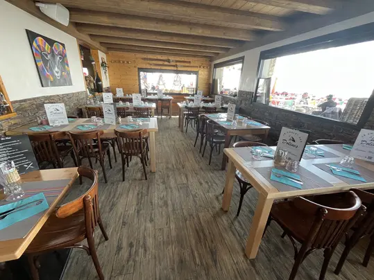 Revêtement de sol restaurant acoustique et résistant textile floqué Flotex | Forbo Flooring Systems